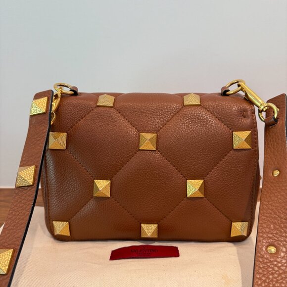 Valentino Rockstud Shoulder Bag in Cognac Brown with Gold Rockstuds - Picture 3 of 12